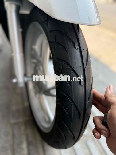 Honda SH màu Trắng Mới 100%