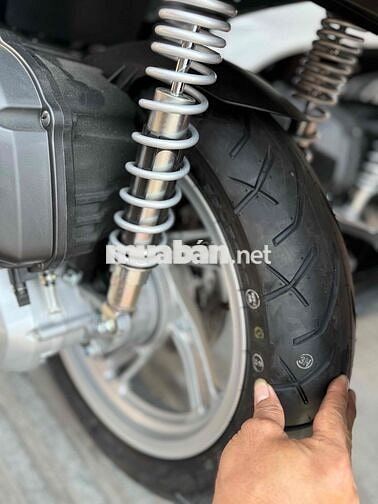 Honda SH màu Trắng Mới 100%