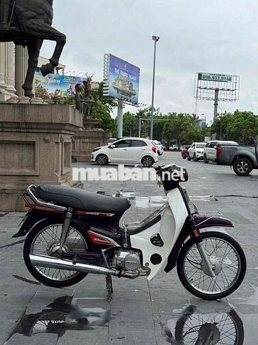 Honda Dream Tím trắng