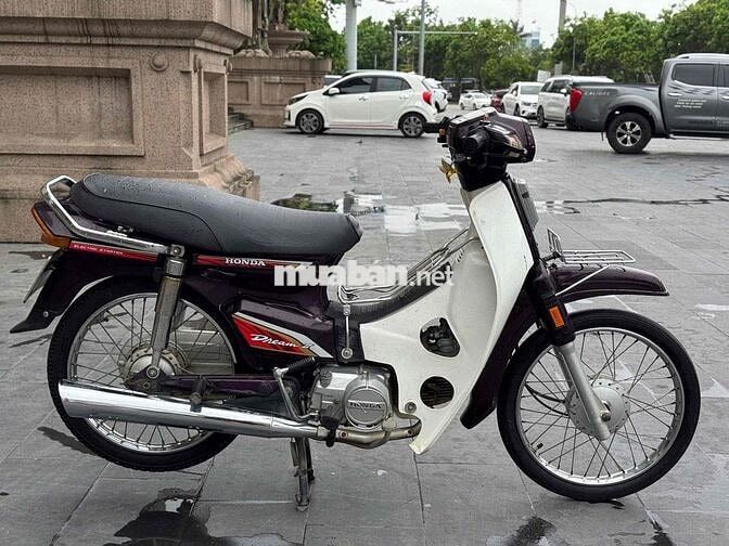 Honda Dream Tím trắng