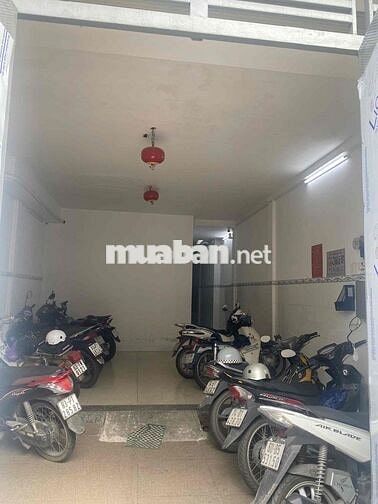 Phòng ban-con MT C3 Phạm Hùng 28m2 5,8 triệu full nội thất