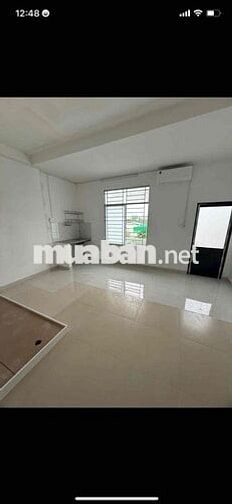 Phòng ban-con MT C3 Phạm Hùng 28m2 5,8 triệu full nội thất