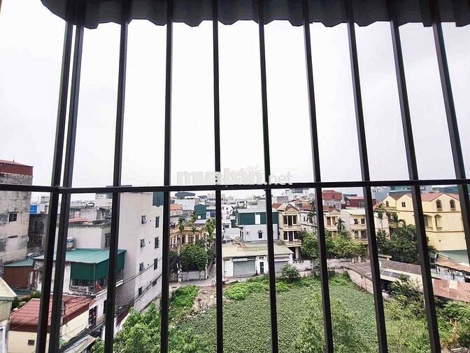 LĨNH NAM NHÀ HIẾM - OTO ĐỖ CỬA