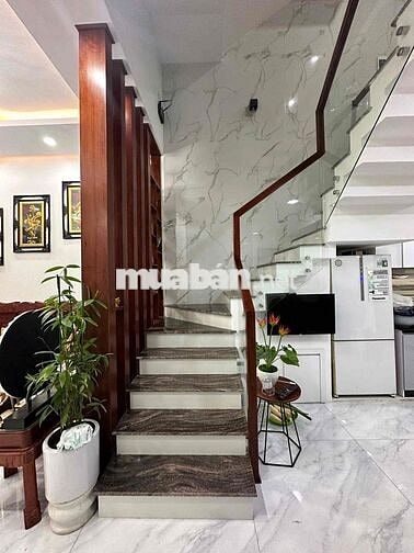CẦN BÁN GẤP NHÀ 3 TẦNG NAM HOÀ XUÂN GIÁ RẺ