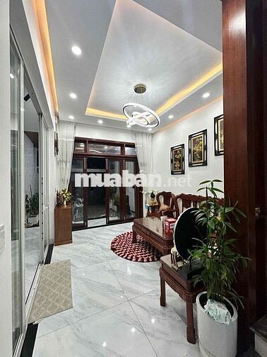CẦN BÁN GẤP NHÀ 3 TẦNG NAM HOÀ XUÂN GIÁ RẺ