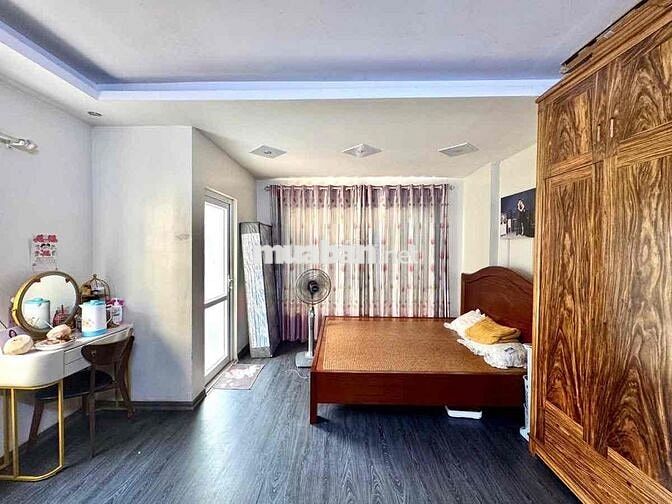 Gần phố Nam Dư nhà đẹp dân xây 3 thoáng ở ngay 38m2 x4T giá 6.8 tỷ sổ