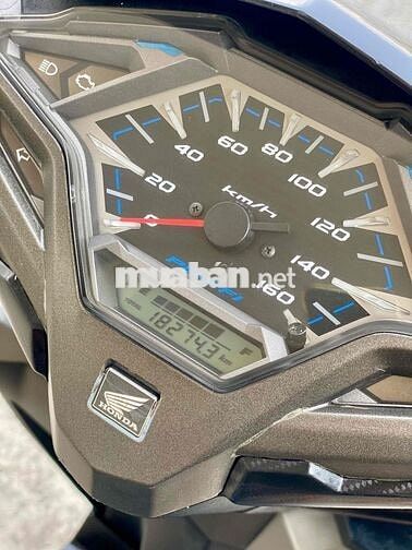 Honda Vario 150 2016 Vàng cát