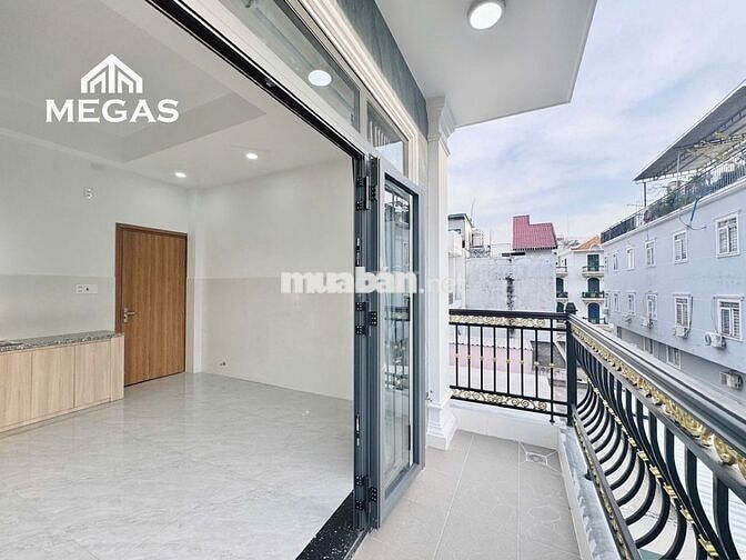 DUPLEX BAN CÔNG THIẾT KẾ HIỆN ĐẠI NGAY ĐH NGÂN HÀNG
