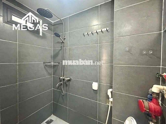 Căn Hộ Gác Cao Full Nội Thất Có Ban Công Cửa Sổ Trời