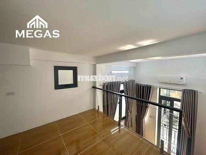 Căn Hộ Gác Cao Full Nội Thất Có Ban Công Cửa Sổ Trời