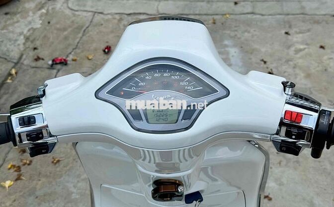 Vespa Sprint 150 Abs 2021 Trắng Bstp 9 chủ