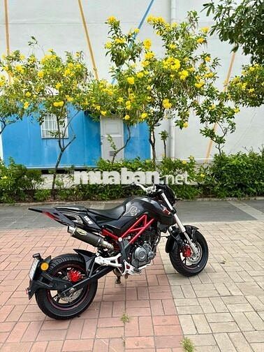 Moto Mini Benelli TNT125