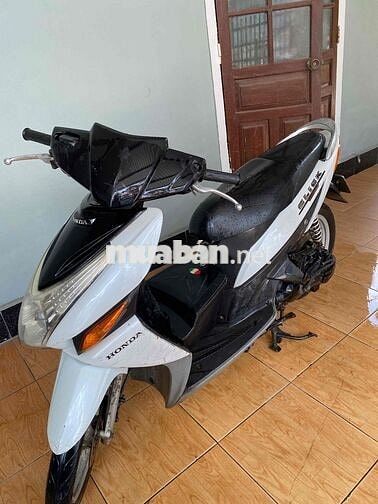 Honda Click Trắng đen