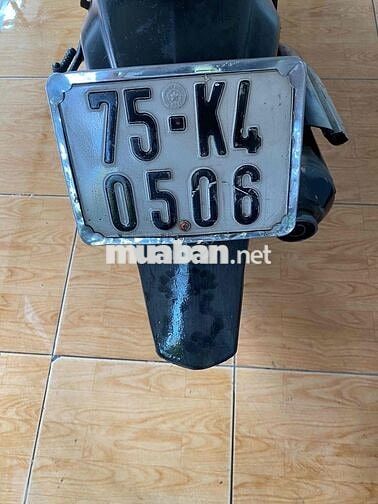 Honda Click Trắng đen