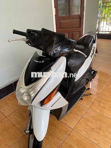 Honda Click Trắng đen