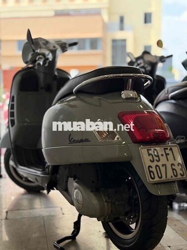Piaggio Vespa GTS Super 2015 . Xám Xi Măng . BSTP