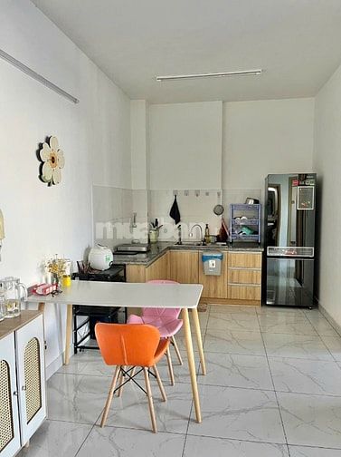 Bán gấp căn hộ góc 2PN 2WC rẻ hơn thị trường 60m2 cửa chính Đông Bắc