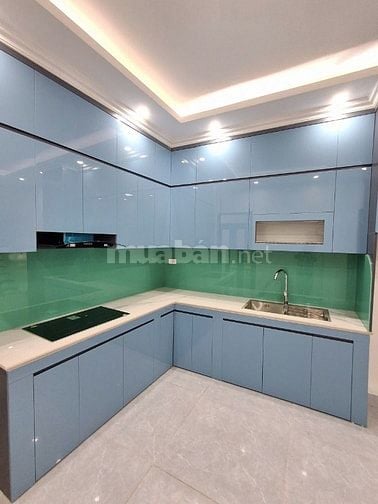 Tôi chính chủ,bán nhà 6 tầng,có thang máy.Ngõ 181,Trần Phú,Hà Đông.