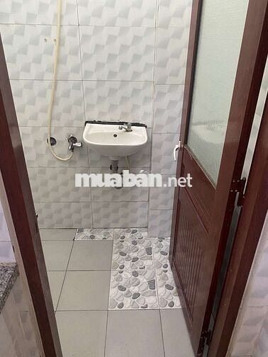 Phòng trọ trong nhà lầu Tam Bình
