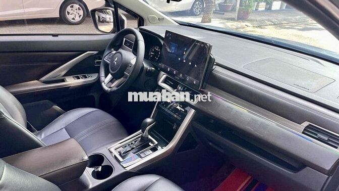 Mitsubishi Xpander Premium 2022 Xám
