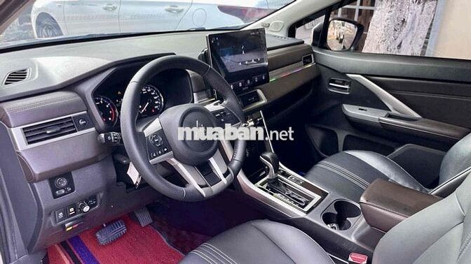 Mitsubishi Xpander Premium 2022 Xám