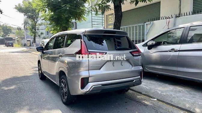 Mitsubishi Xpander Premium 2022 Xám