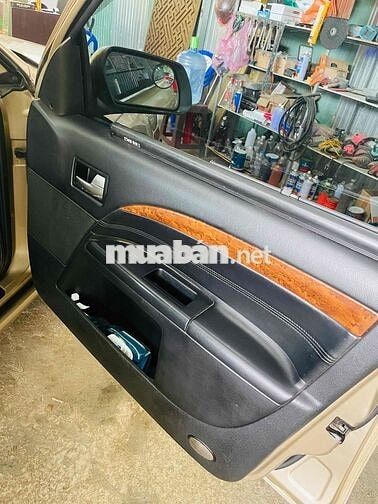 Ford Mondeo Tự động Vàng Đen maybach