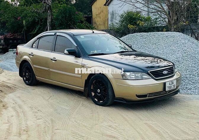 Ford Mondeo Tự động Vàng Đen maybach