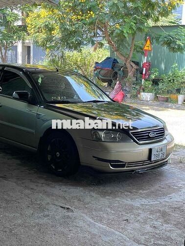 Ford Mondeo Tự động Vàng Đen maybach