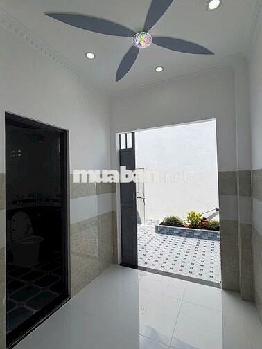 NHÀ TRỆT LỬNG MỚI HOÀN THIỆN 3PN 2WC KẾ BÊN TTTP CẦN THƠ HỖ TRỢ VAY