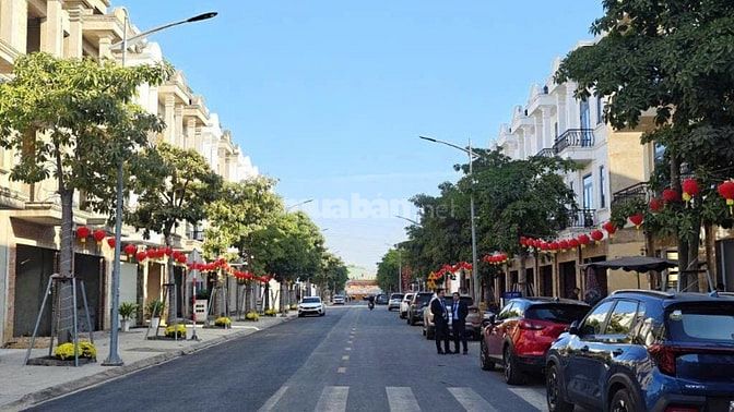 Chỉ 150 triệu, Bán nhà phố 3 tầng, DT đất 63 m2, Chỉ 3 tỷ