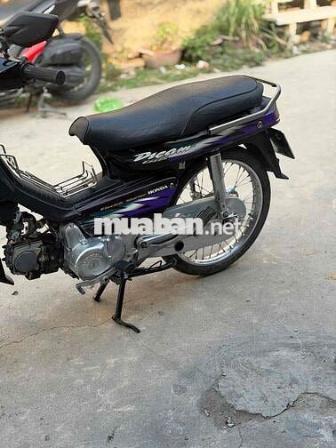 Honda Dream lùn màu Đen