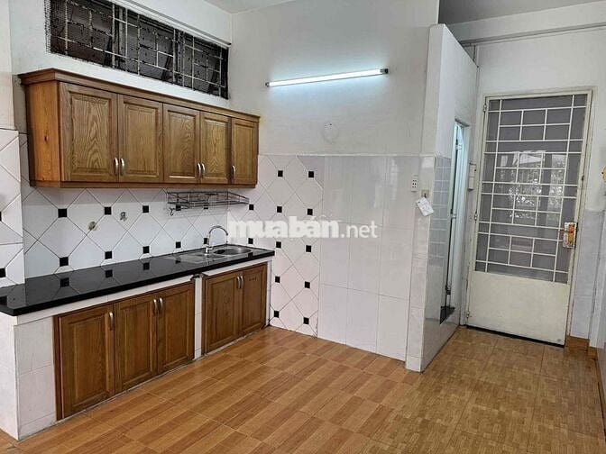 Cần bán căn hộ chung cư Lý Thường Kiệt