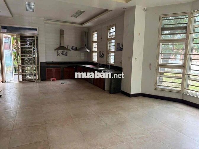 BIỆT THỰ MT LÊ THỊ RIÊNG - NGANG KHỦNG 24M - 1055M2 - 3TẦNG - CHỈ 76TỶ