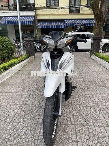 Yamaha Jupiter Gravita Trắng đen