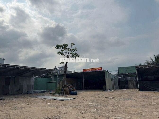 KHO XƯỞNG CHO THUÊ 3000 M2–BÙI CÔNG TRỪNG- ĐÔNG THẠNH - 35 TRIỆU/THÁNG