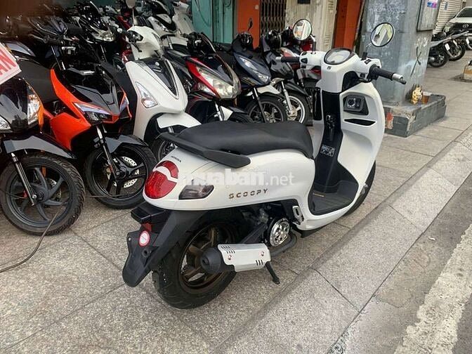 Honda Scoopy Trắng đen