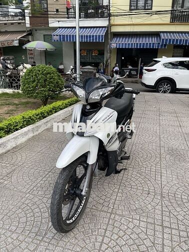 Yamaha Jupiter Gravita Trắng đen