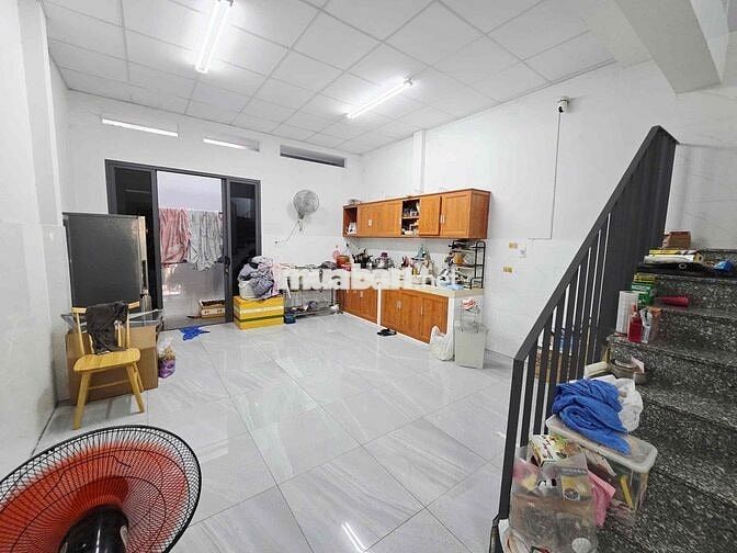 Rẻ 15Tr - 4.5x18m - 1 lầu - 2PN - Hẻm xe tải đường Thoại Ngọc Hầu, TP