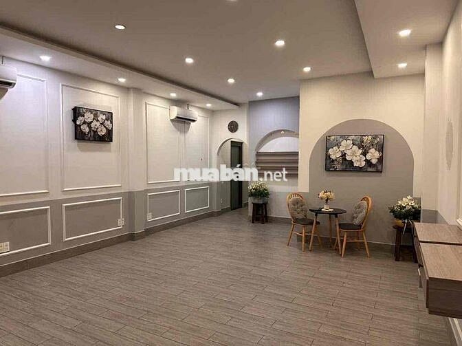 Cho thuê mặt bằng ngay phố đi bộ Bạch Đằng, gần chợ Thủ Dầu Một