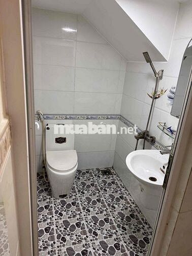 NHÀ MT CHỢ GIÃN DÂN HIỆP THÀNH 22
