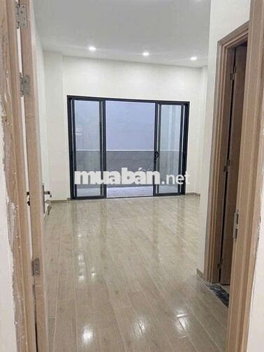 NHÀ MỚI TINH, 1 TRỆT 1 LẦU, DT 4×28 CÓ 5PN,6WC. HẺM XE HƠI, AN NINH