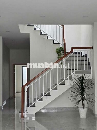 NHÀ MỚI TINH, 1 TRỆT 1 LẦU, DT 4×28 CÓ 5PN,6WC. HẺM XE HƠI, AN NINH