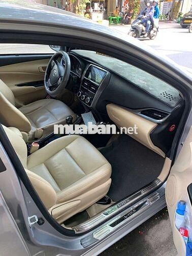 Toyota Vios 2022 STD Bạc