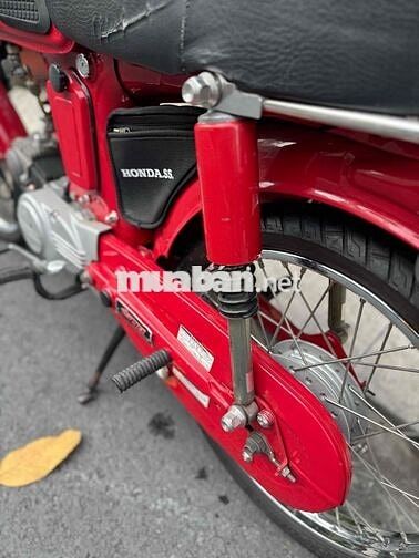 Honda SS50 màu Đỏ