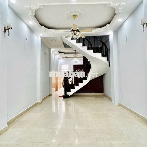 Cần cho thuê gấp nhà Văn Cao, 4 tầng, 4 x 17m, hẻm xe hơi, chỉ 13.5tr