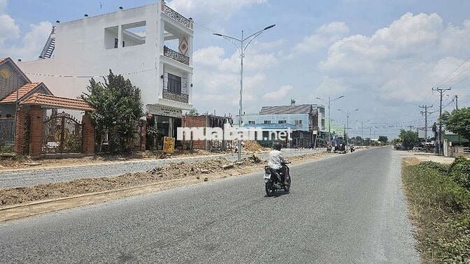 NGỘP RẺ. Đất Đt 817, xã Mỹ Thạnh, Thủ Thừ