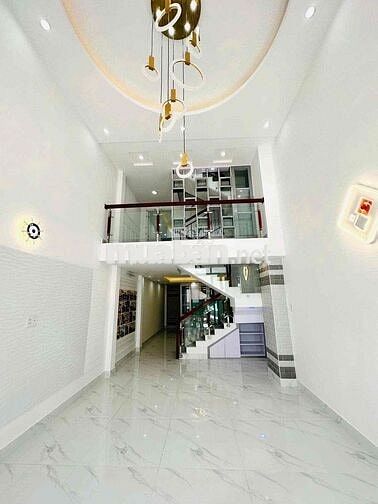 Bán Nhà Đẹp, Sát Hẻm Xe Hơi, Dân Trí