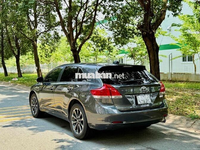 Toyota Venza 2.7 AWD full kịch hàng siêu hiếm