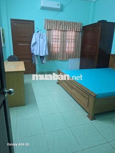 NC HẺM XE TẢI DTSD:200M² TRỆT 2 LẦU ST 3WC 3PN PK P.ĂN P.THỜ SÂN CỔNG 